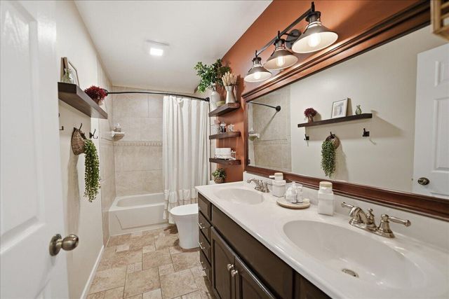 14400 Riskin Road, Cedar Lake, IN 46303