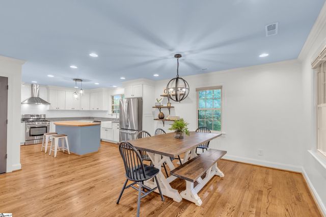 37 Arbutus Trail, Greenville, SC 29607
