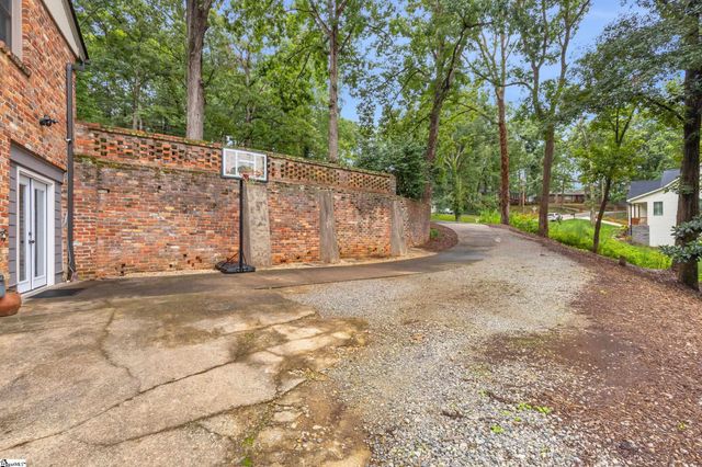 37 Arbutus Trail, Greenville, SC 29607