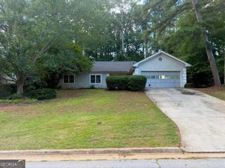 2021 Huntcliff Drive, Lawrenceville, GA 30043