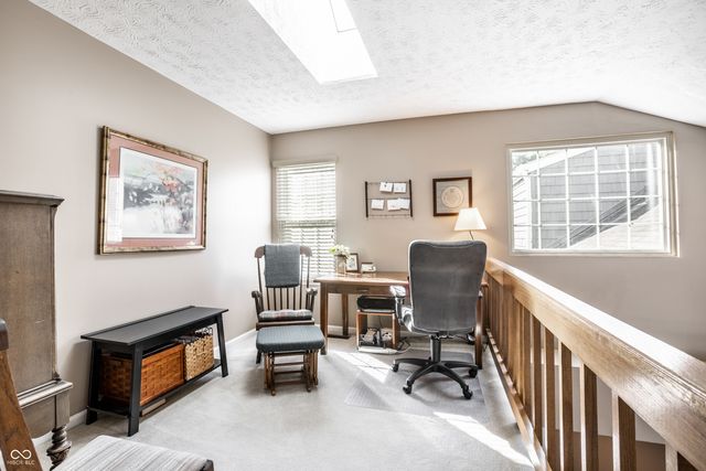7404 Harbour Isle, Indianapolis, IN 46240