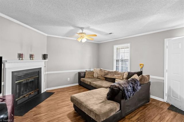 245 Olde Vineyard Court, Winston-salem, NC 27104