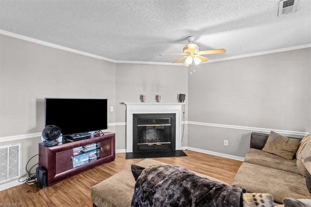 245 Olde Vineyard Court, Winston-salem, NC 27104