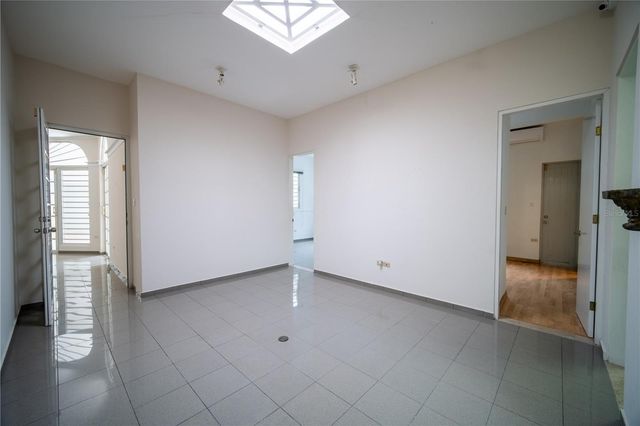 1 1 STREET 602, Guaynabo, PR 00969