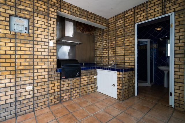 1 1 STREET 602, Guaynabo, PR 00969