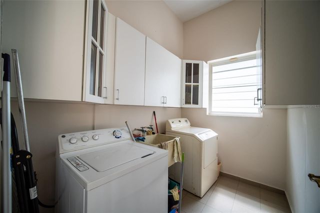 1 1 STREET 602, Guaynabo, PR 00969