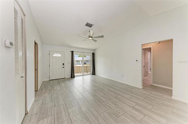 4110 39TH AVE W, Bradenton, FL 34205