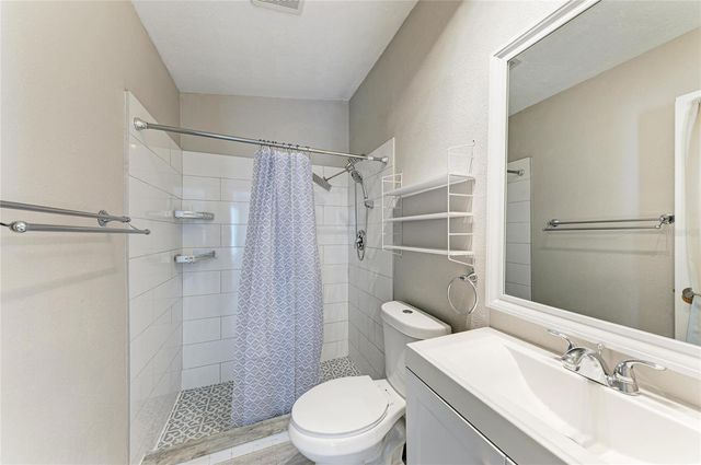 4110 39TH AVE W, Bradenton, FL 34205