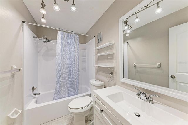 4110 39TH AVE W, Bradenton, FL 34205