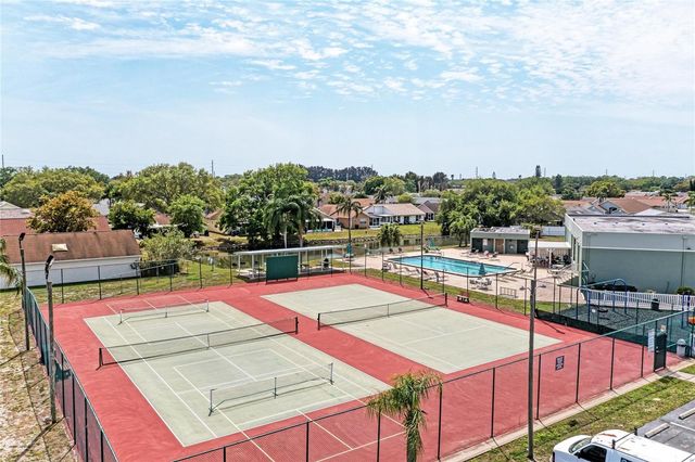 4110 39TH AVE W, Bradenton, FL 34205