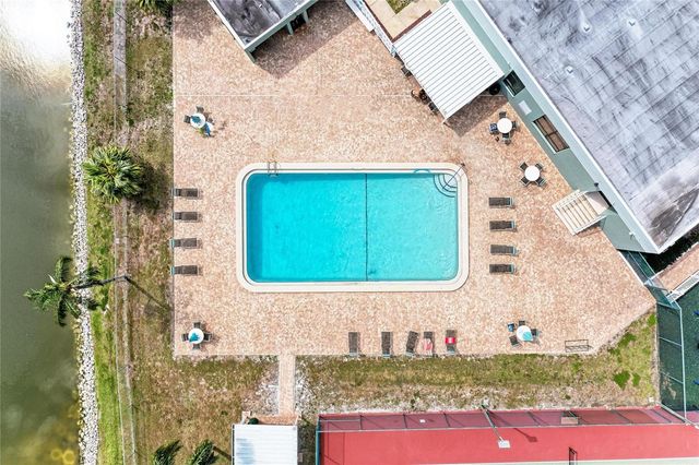 4110 39TH AVE W, Bradenton, FL 34205