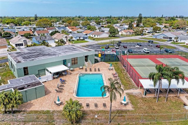 4110 39TH AVE W, Bradenton, FL 34205