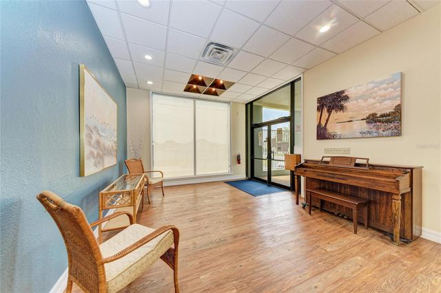 4110 39TH AVE W, Bradenton, FL 34205