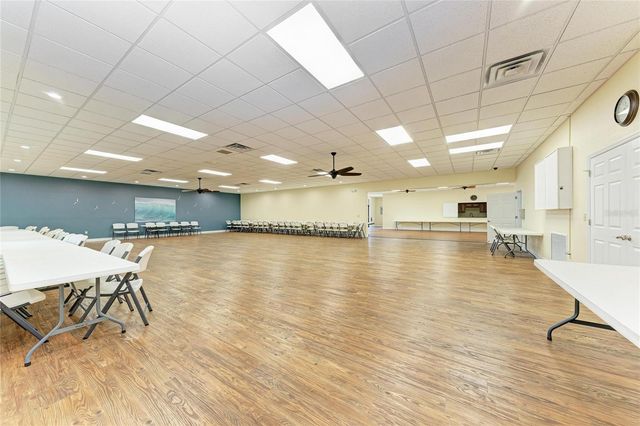 4110 39TH AVE W, Bradenton, FL 34205