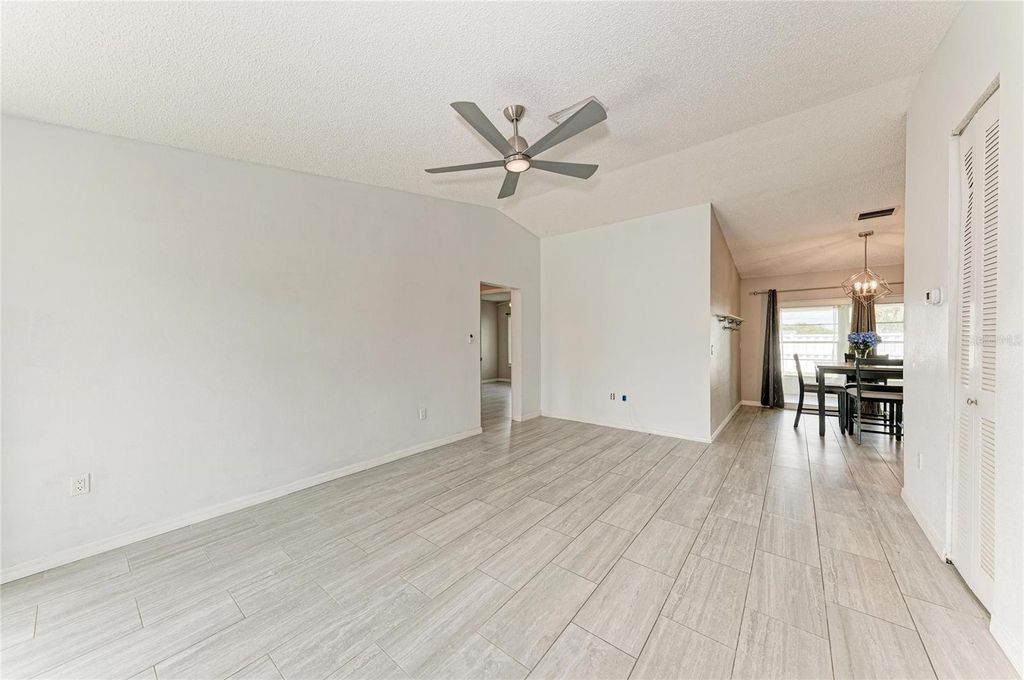 Image 11 of property listing at 4110 39TH AVE W, Bradenton, FL 34205