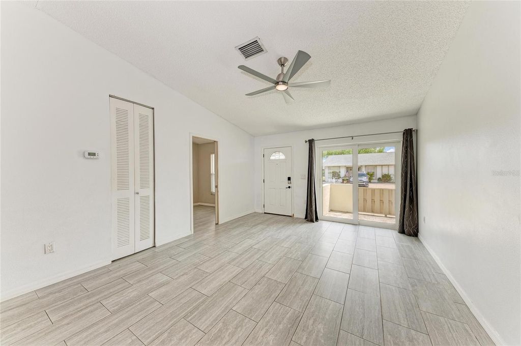 Image 13 of property listing at 4110 39TH AVE W, Bradenton, FL 34205