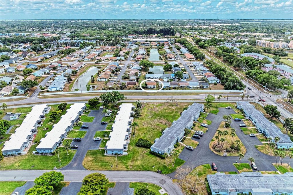 Image 3 of property listing at 4110 39TH AVE W, Bradenton, FL 34205