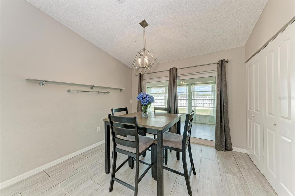 Image 21 of property listing at 4110 39TH AVE W, Bradenton, FL 34205