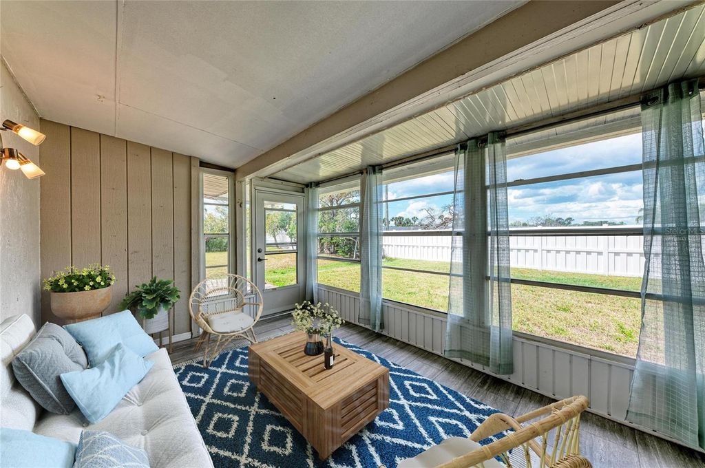 Image 41 of property listing at 4110 39TH AVE W, Bradenton, FL 34205