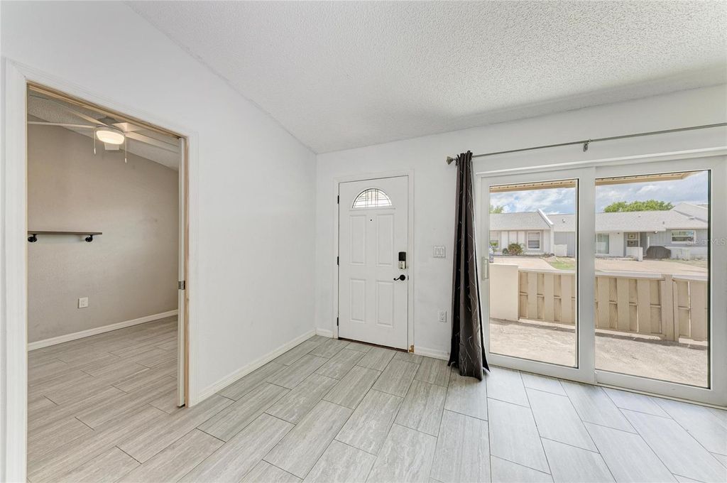 Image 10 of property listing at 4110 39TH AVE W, Bradenton, FL 34205