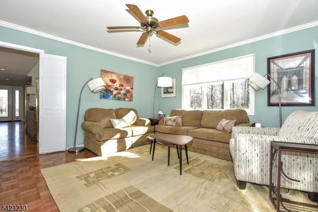 42 Bellgrove Dr, Mahwah Twp., NJ 07430