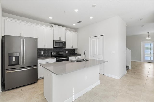 11686 EPIC AVENUE, Orlando, FL 32832