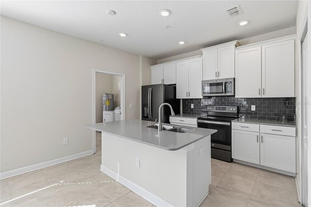 11686 EPIC AVENUE, Orlando, FL 32832