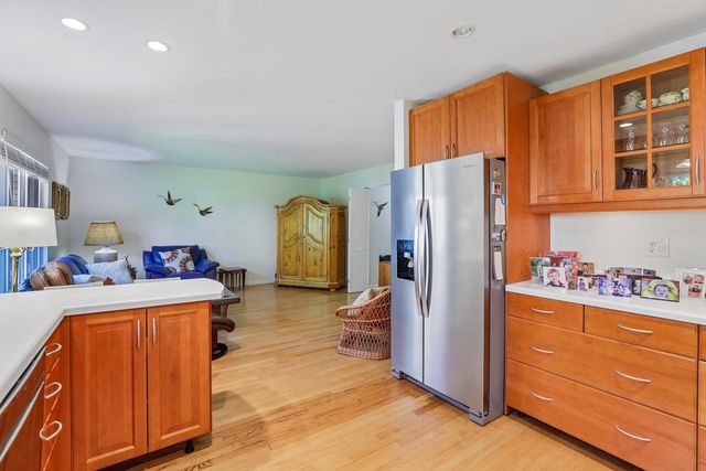 2 Oak Creek Trail, Madison, WI 53717