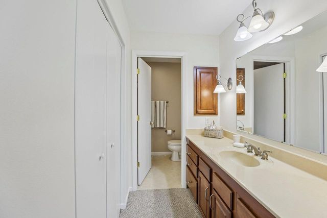 2 Oak Creek Trail, Madison, WI 53717