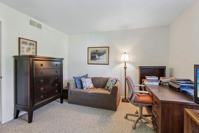 2 Oak Creek Trail, Madison, WI 53717