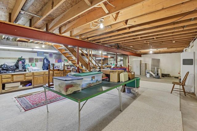 2 Oak Creek Trail, Madison, WI 53717