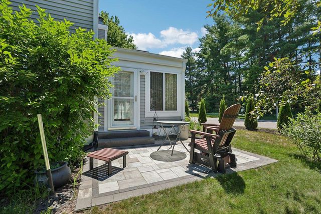 2 Oak Creek Trail, Madison, WI 53717