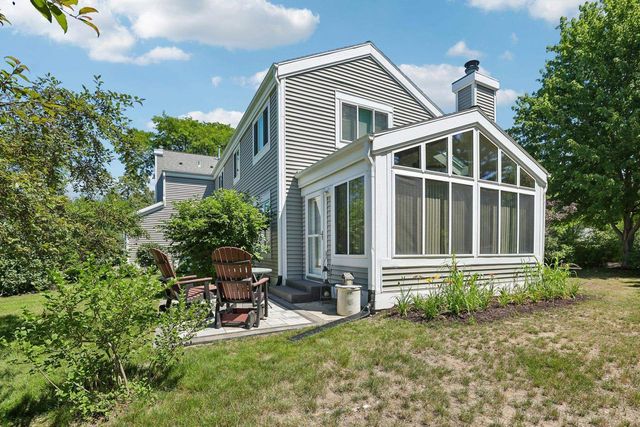 2 Oak Creek Trail, Madison, WI 53717