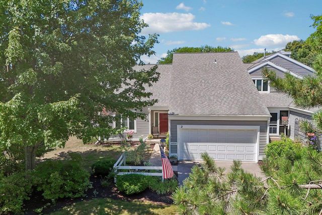 2 Oak Creek Trail, Madison, WI 53717