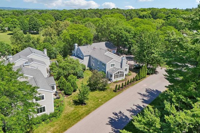2 Oak Creek Trail, Madison, WI 53717