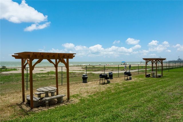 4000 Surfside Blvd 403, Corpus Christi, TX 78402