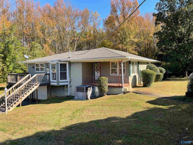 134 Fussy Hill Road, New Market, AL 35761