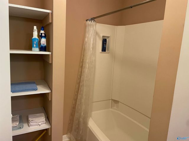 134 Fussy Hill Road, New Market, AL 35761