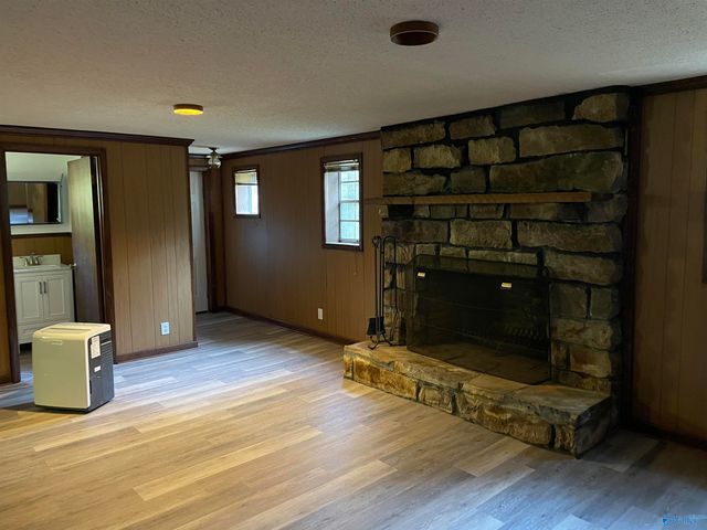 134 Fussy Hill Road, New Market, AL 35761