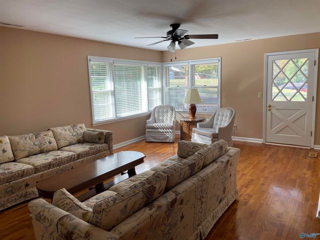 134 Fussy Hill Road, New Market, AL 35761