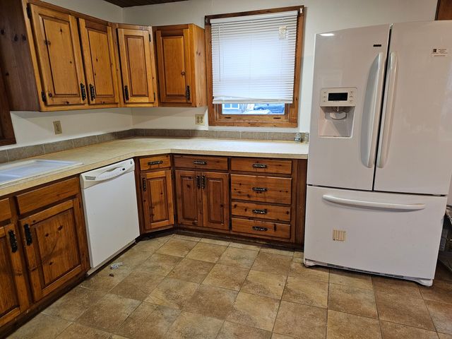 118 Meadow Street, Winchester, CT 06098