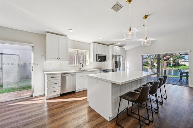 1356 NW 192nd Ave, Pembroke Pines, FL 33029