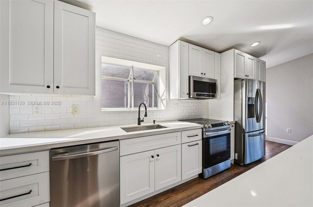 1356 NW 192nd Ave, Pembroke Pines, FL 33029