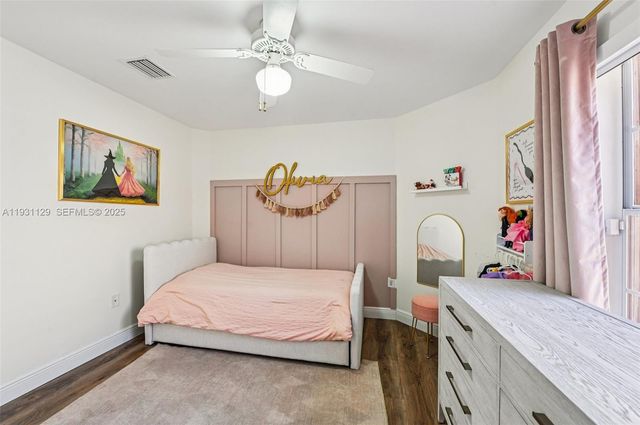 1356 NW 192nd Ave, Pembroke Pines, FL 33029