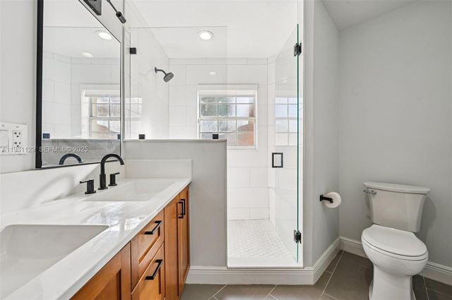 1356 NW 192nd Ave, Pembroke Pines, FL 33029