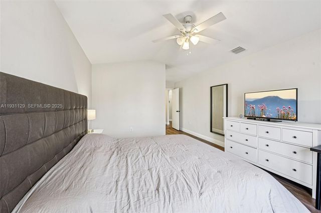 1356 NW 192nd Ave, Pembroke Pines, FL 33029