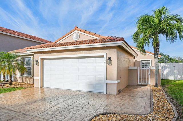 1356 NW 192nd Ave, Pembroke Pines, FL 33029