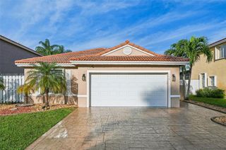 1356 NW 192nd Ave, Pembroke Pines, FL 33029