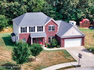 316 Merlot Ct, Vine Grove, KY 40175