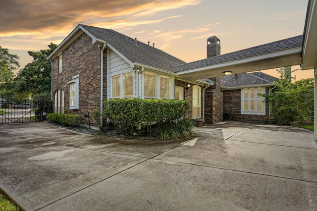 703 Wellington Point, Houston, TX 77094